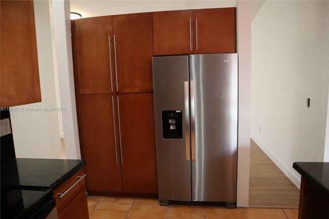 Building Photo - 9730 SW 148th Ave