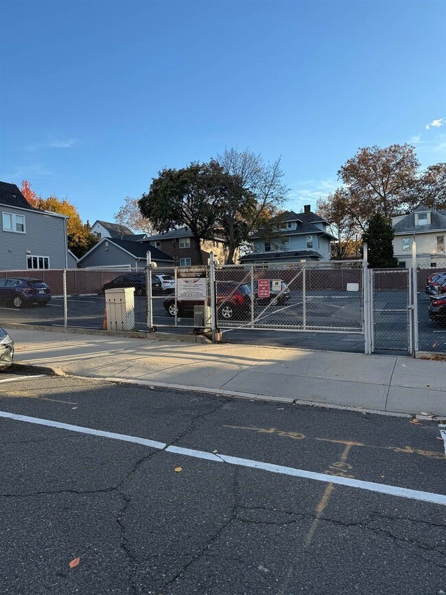 Building Photo - 96 Columbia Terrace