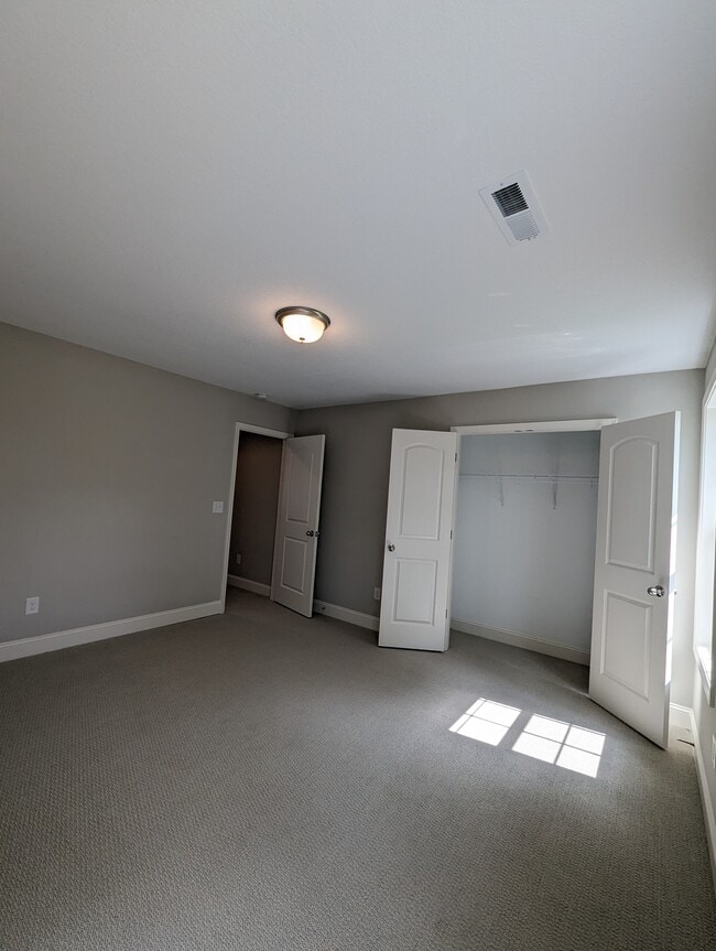 Building Photo - 8712 Yellow Aster Rd