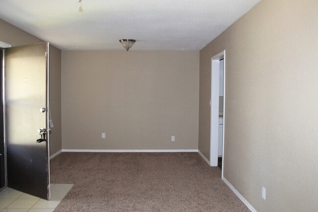 Building Photo - Midwest City Schools!