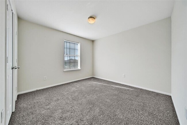 Building Photo - 15427 Cabot Ridge Ln