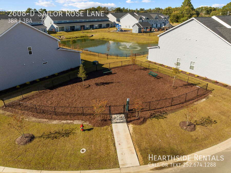 Building Photo - 2608-D Sailor Rose Ln