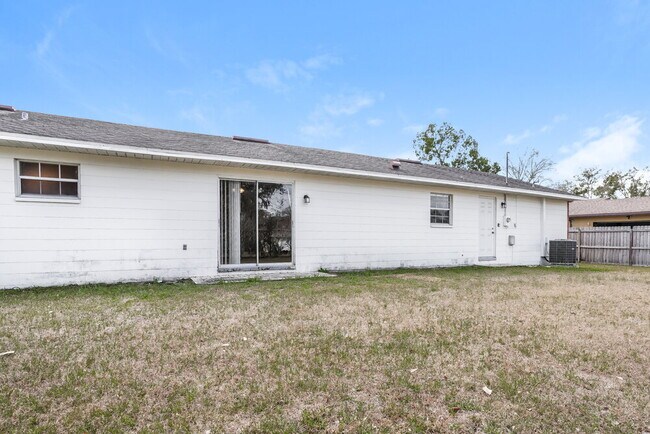 Building Photo - 143 Jenny Way