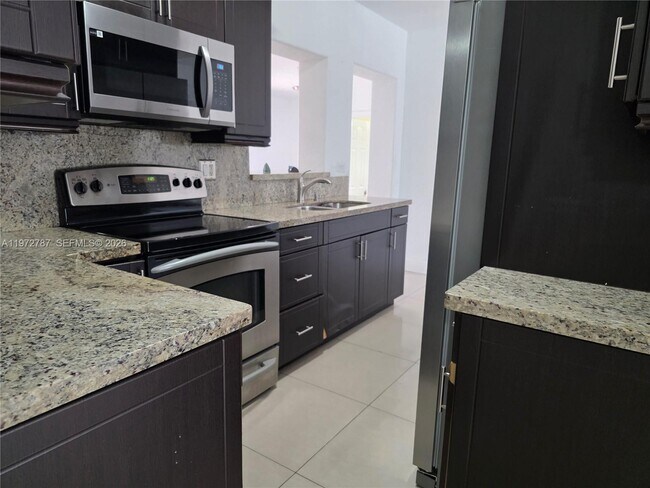 Building Photo - 6240 NW 114th St