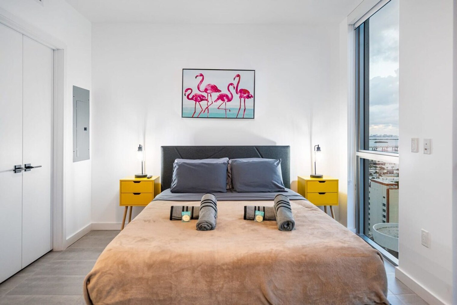 Building Photo - 227 NE 2nd St