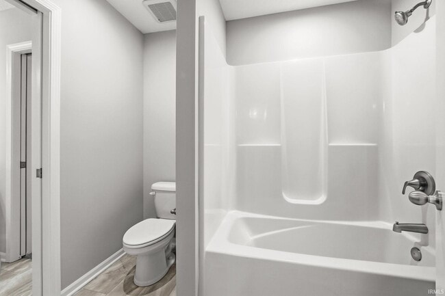 Building Photo - 3591 Canal Square Dr