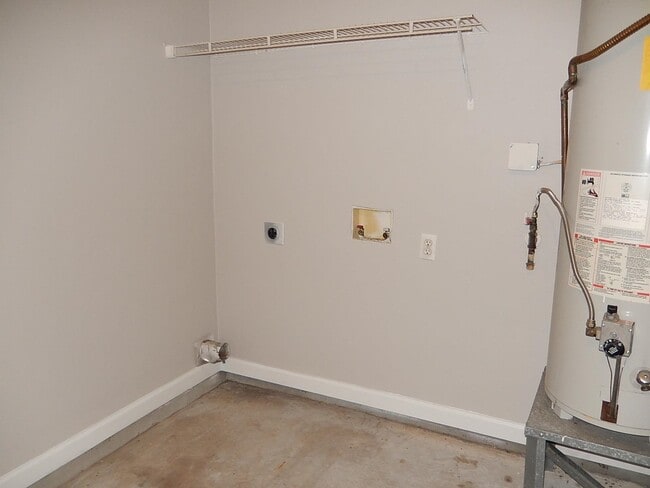 Building Photo - 3151 Layla St