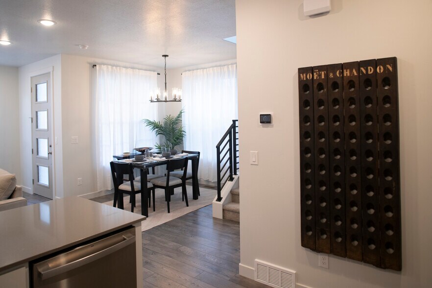 Building Photo - 1782 N 140 E