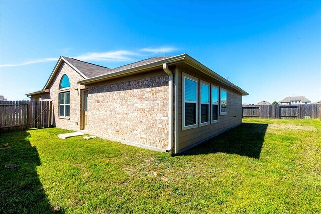 Building Photo - 15010 Rustler Gate Ln