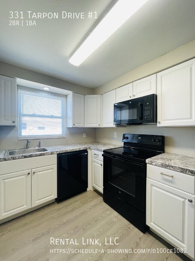 Building Photo - 331 Tarpon Dr