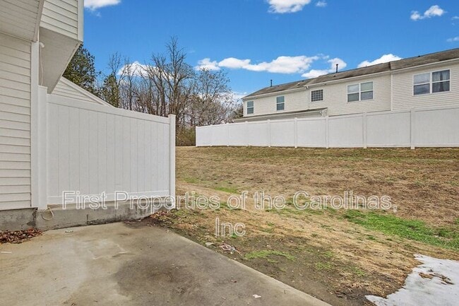 Building Photo - 7371 Laurel Valley Rd