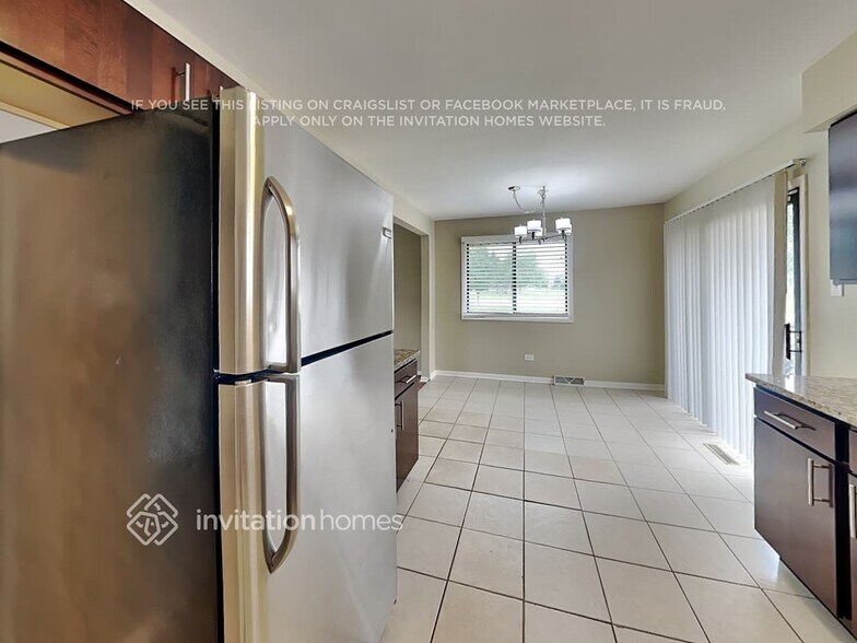 Building Photo - 17342 Odell Ave