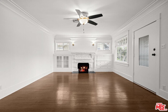 Building Photo - 5515 Ruthelen St