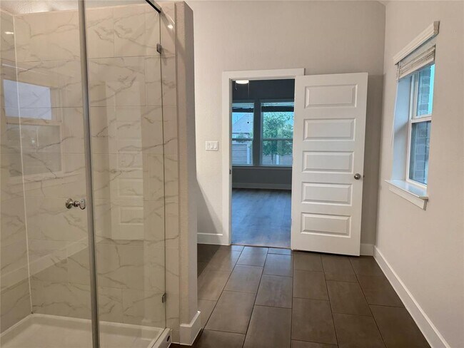 Building Photo - 509 Three Feathers Ct