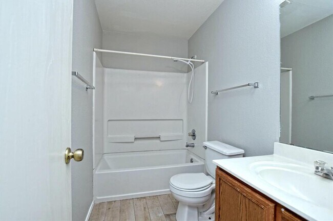 Building Photo - 102 Blanco Woods Blvd