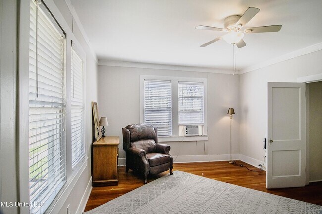 Building Photo - 803 N Congress St