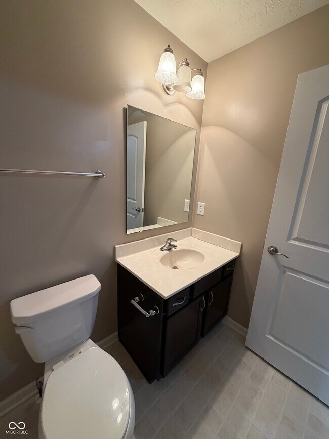 Building Photo - 9660 Angelica Dr