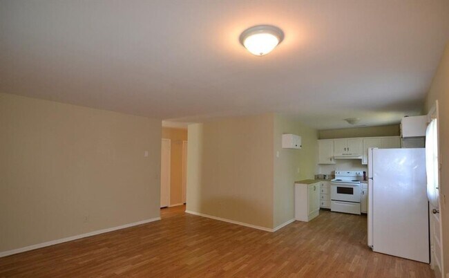 Building Photo - 3 Bedroom Home in Raleigh