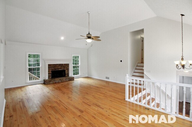 Building Photo - Charming 3BR House in Acworth