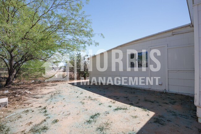 Building Photo - Two Bedroom Home in Casa Grande