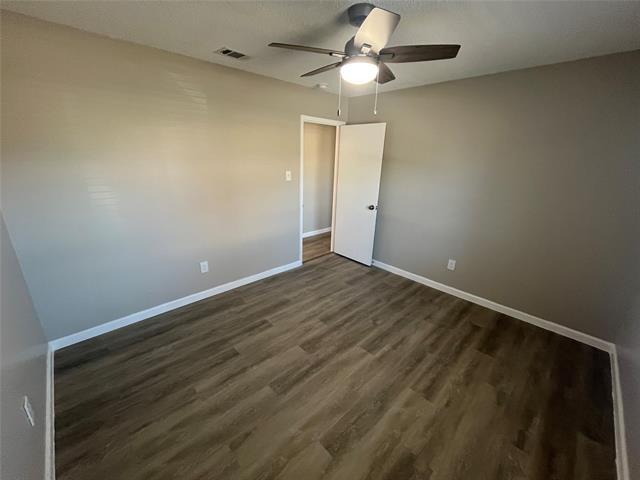 Building Photo - 1310 Whiteoak Dr