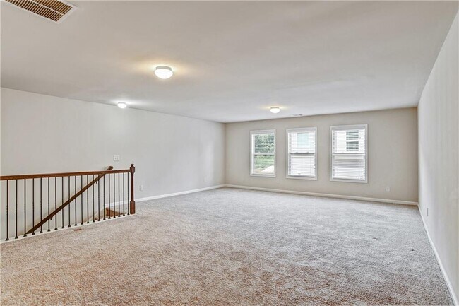 Building Photo - 6325 Pine Bluff Dr