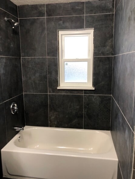 Building Photo - 1951 Clinton Hwy