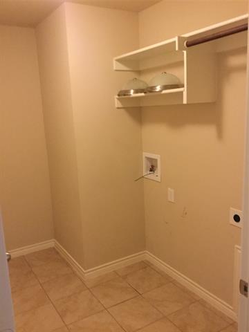 Building Photo - 1419 Lauren Ln