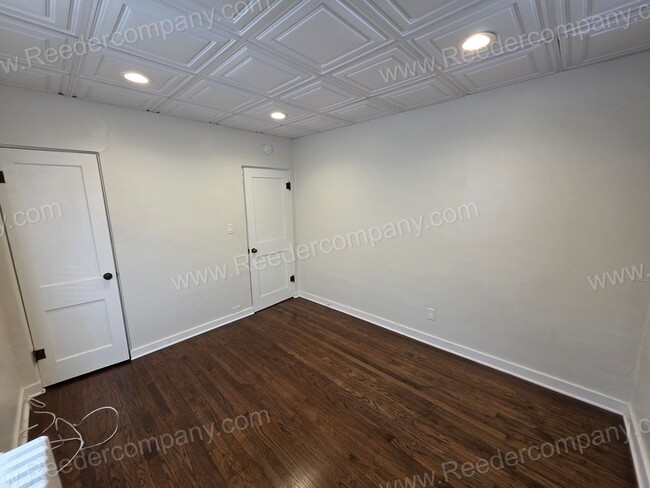 Building Photo - 1214 W 142nd St