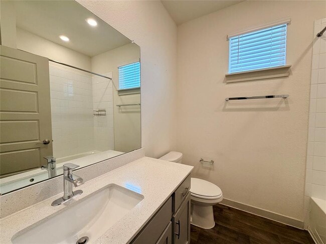 Building Photo - 3008 Louris Ln