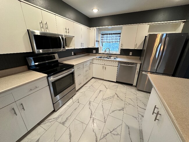 Building Photo - 2400 S Sherman Ave