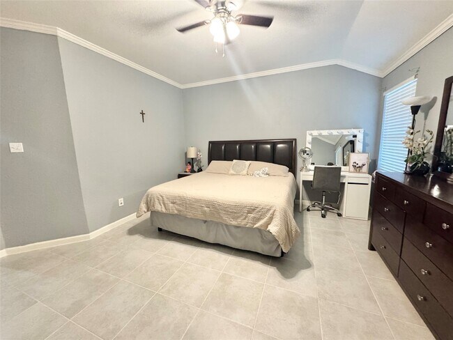 Building Photo - 12411 Meadow Frost Ln