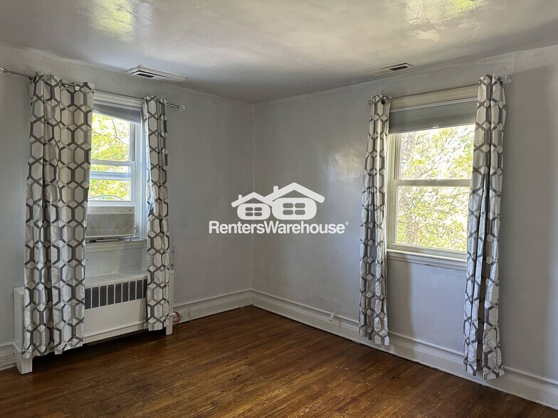 Building Photo - 1014 Dartmouth Rd