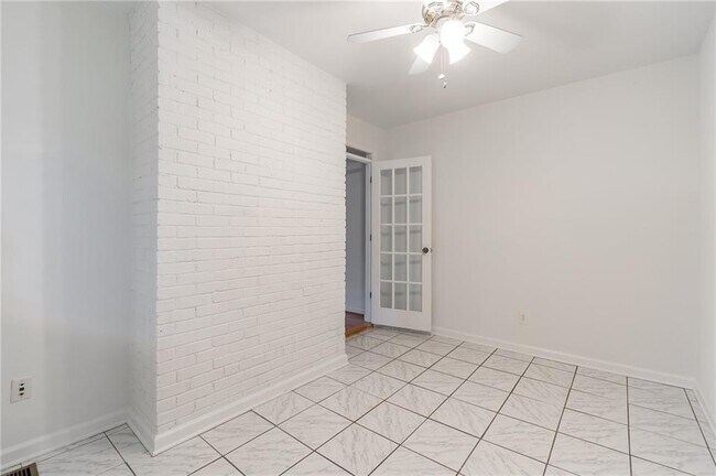 Building Photo - 2820 Hosea L Williams Dr NE
