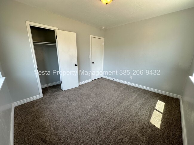 Building Photo - 3506 Eccles Ave