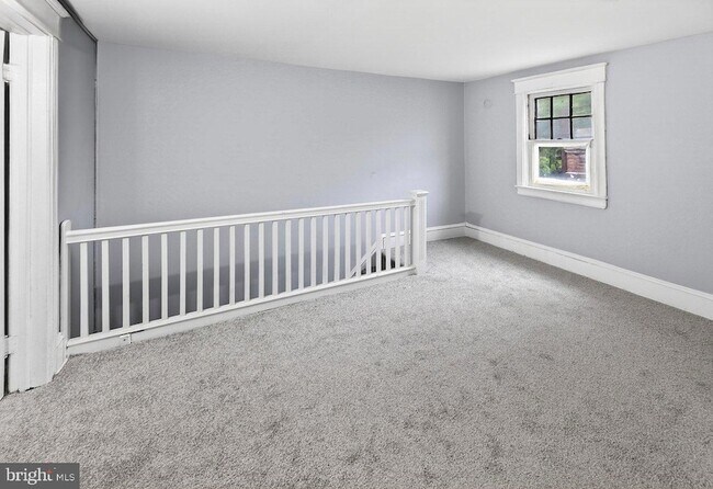 Building Photo - 53 Sanhican Dr