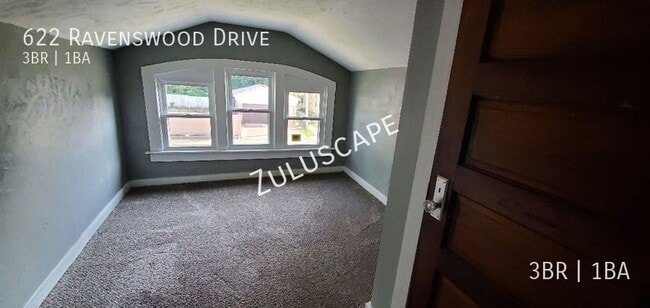 Building Photo - 622 Ravenswood Dr