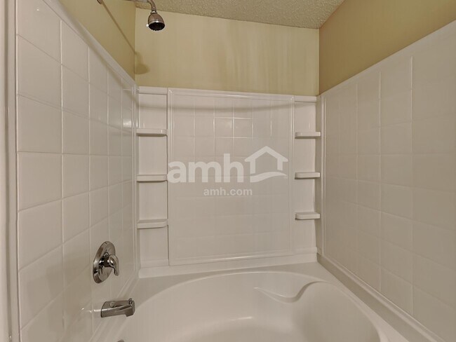 Building Photo - 1909 Beckwith Ln