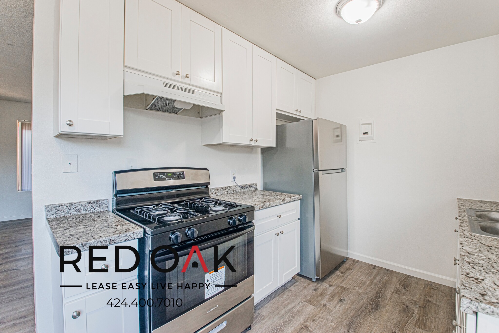Building Photo - 531 E Chevy Chase Dr