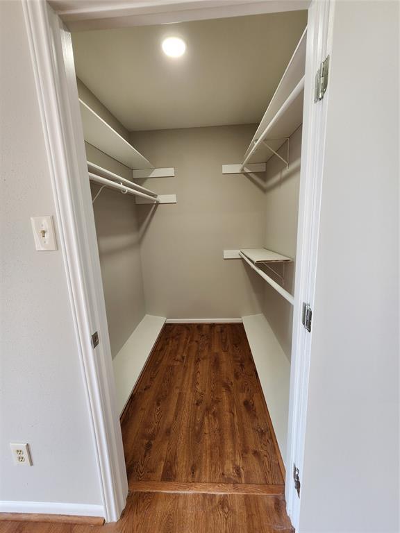 Building Photo - 8023 S Braeswood Blvd