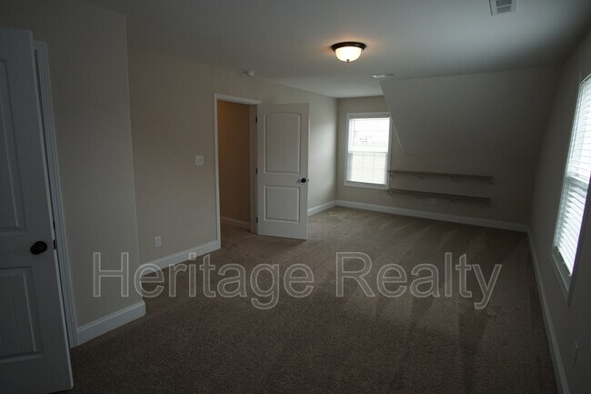 Building Photo - 1033 Ruscello Dr