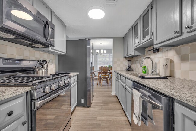 Building Photo - 8802 Long Beach Cir