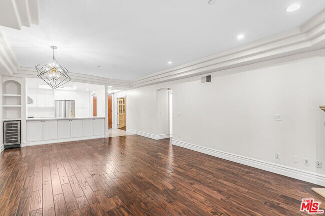 Building Photo - 12021 Guerin St