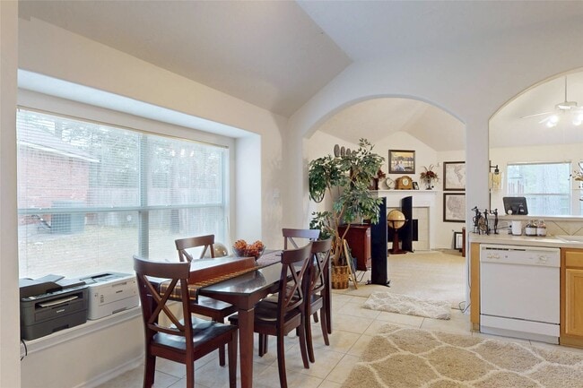 Building Photo - 174 Queenscliff Ct