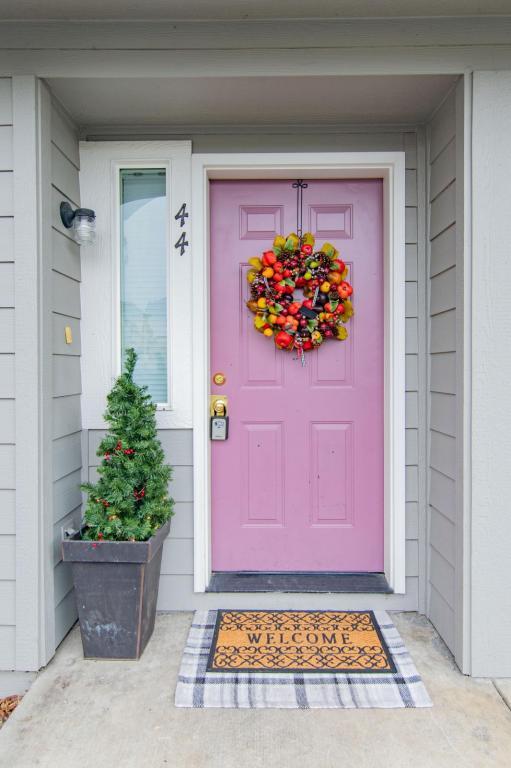 Building Photo - 2030 Brookhurst St