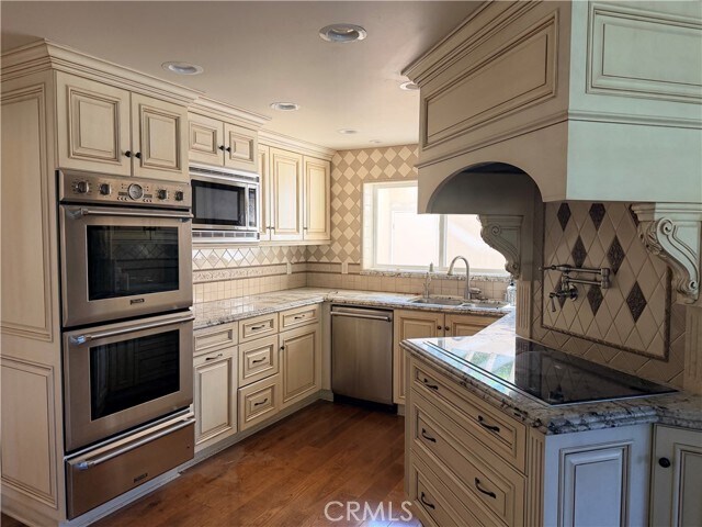 Building Photo - 15 Vista Real Dr