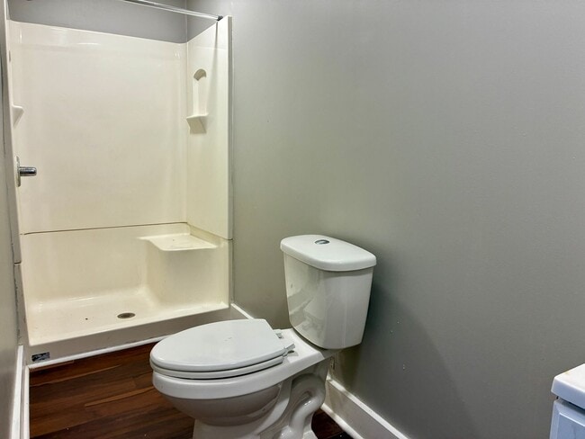 Building Photo - MOVE IN SPECIAL! $100 SECURITY DEPOSIT