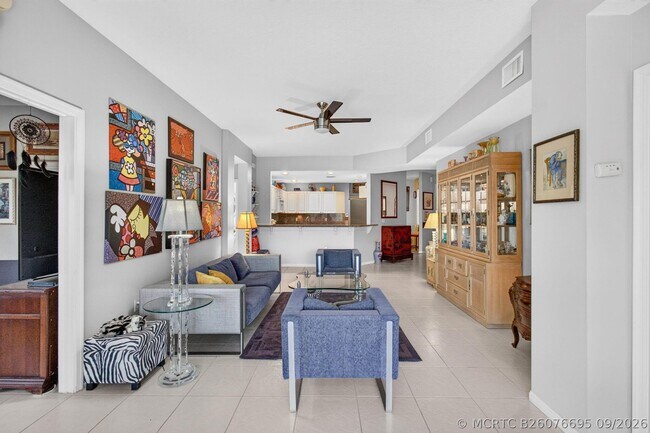 Building Photo - 12418 Crystal Pointe Dr