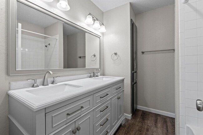 Building Photo - 707 Brookside Pass