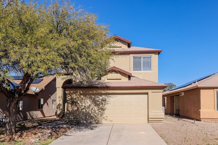 Primary Photo - 9033 E Ironbark St